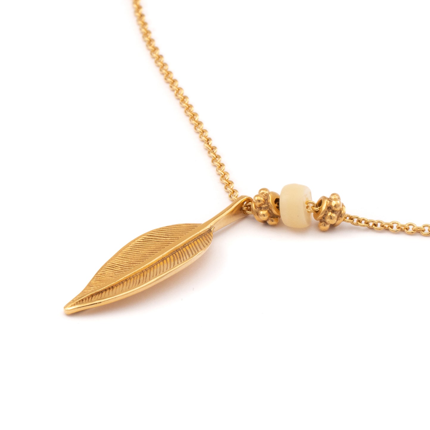 COLGANTE CADENA PLUMA MEDIANA Y ASTA