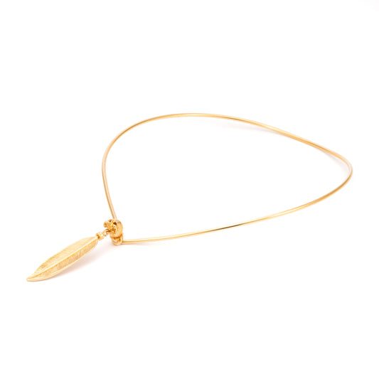 GARGANTILLA CALAVERA PLUMA GRANDE