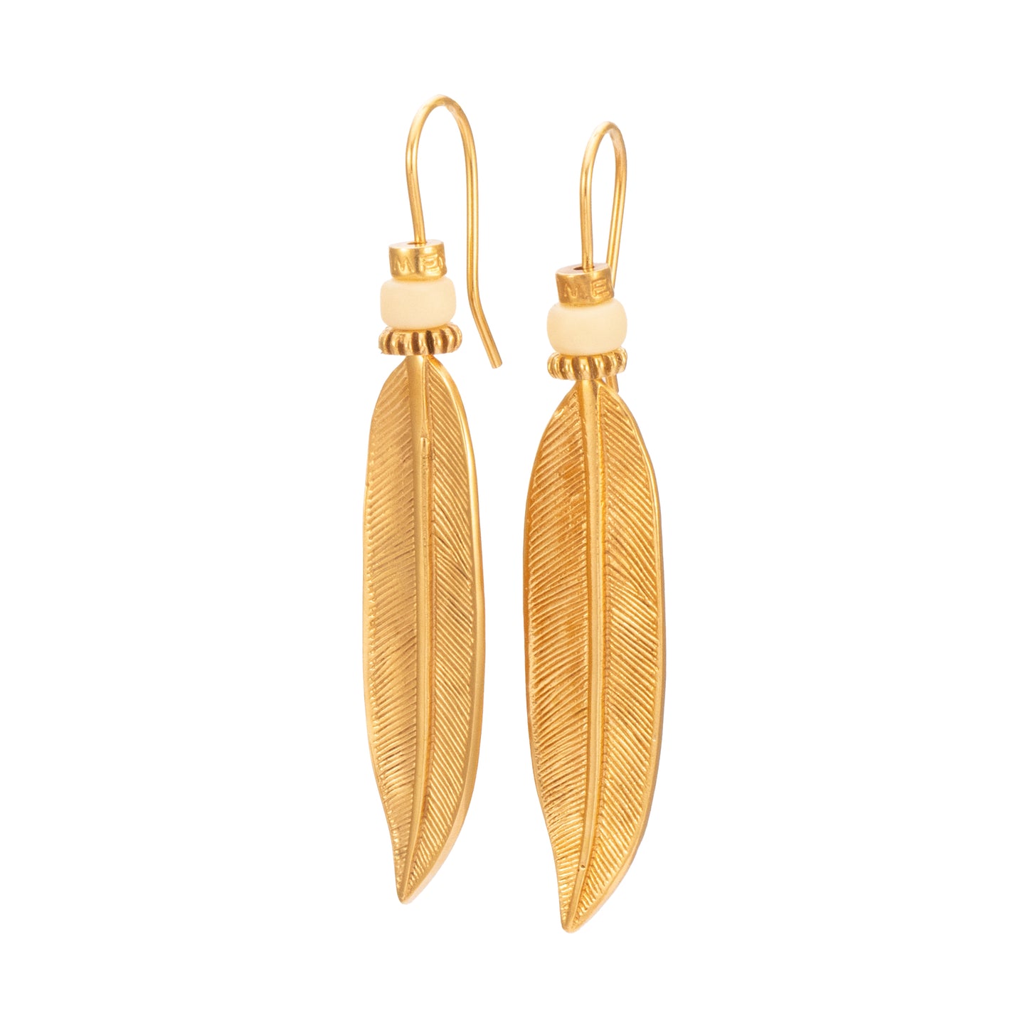 PENDIENTE PLUMA MEDIANA Y ASTA