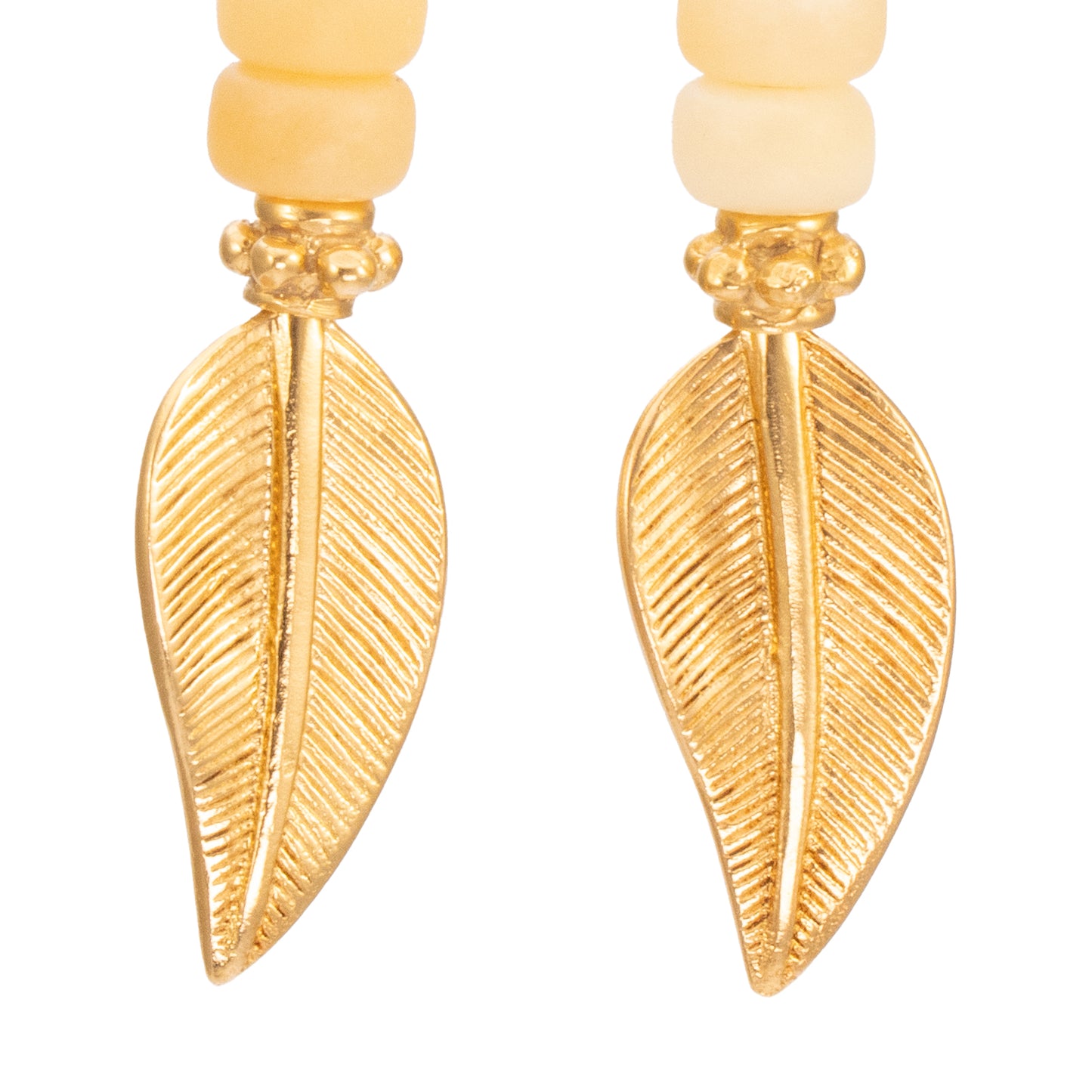 PENDIENTE PLUMA PEQUEÑA Y ASTA